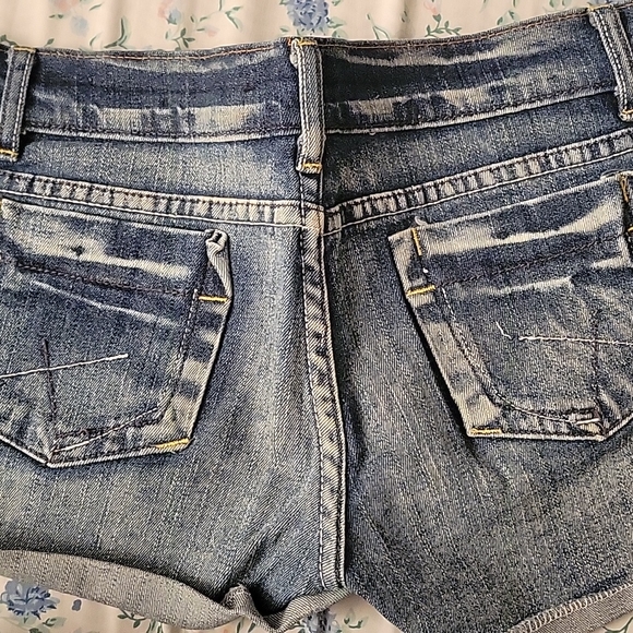 Shorts - Picture 2 of 2